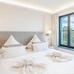 Eden Apartment