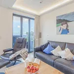 Eden Apartment *