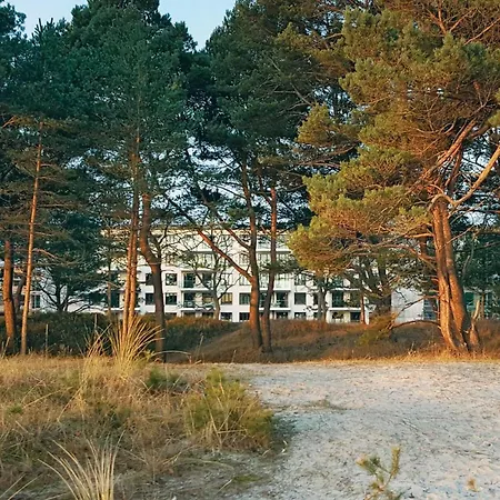Eden Apartment *